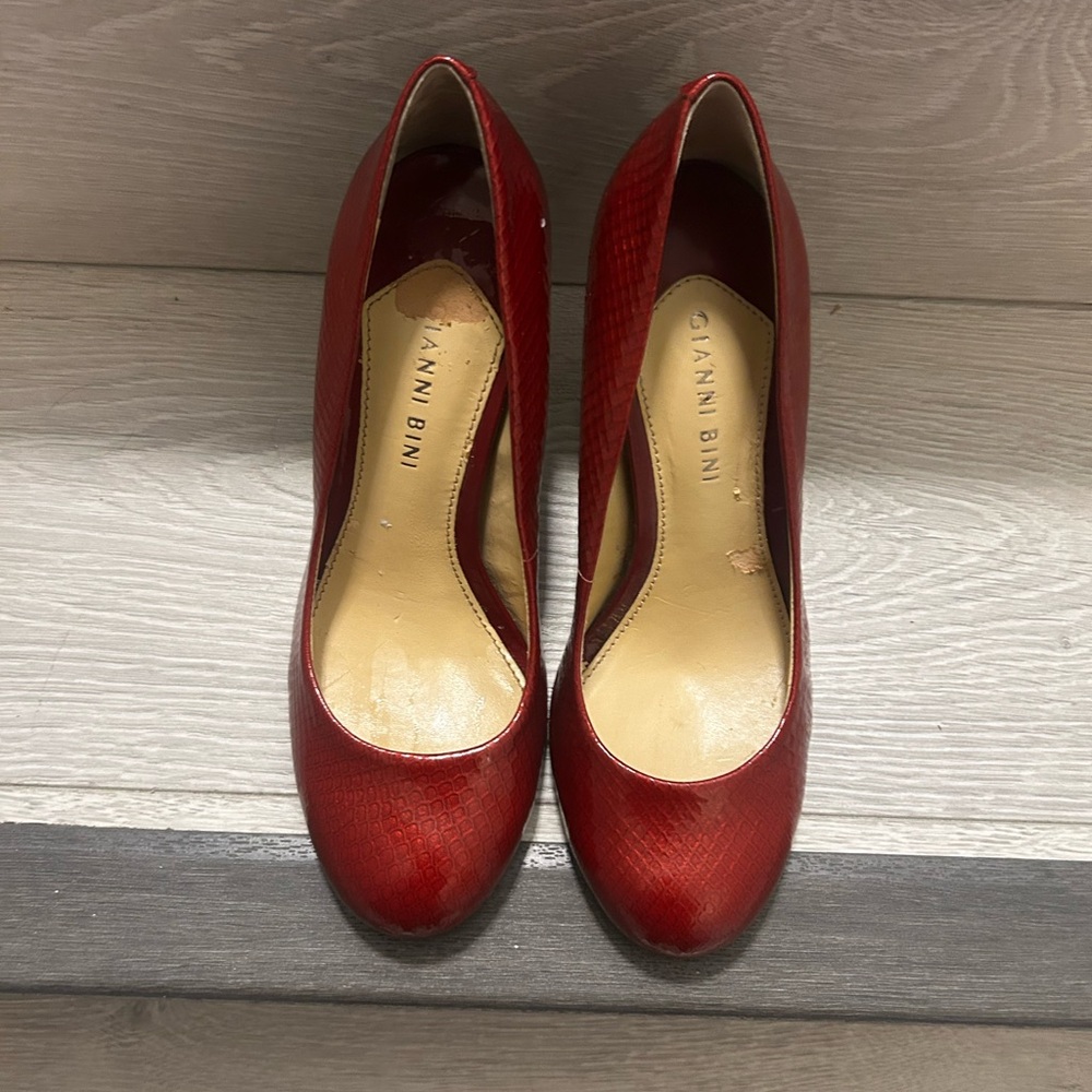BOGO free -Gianni Bini Red Textured Heels